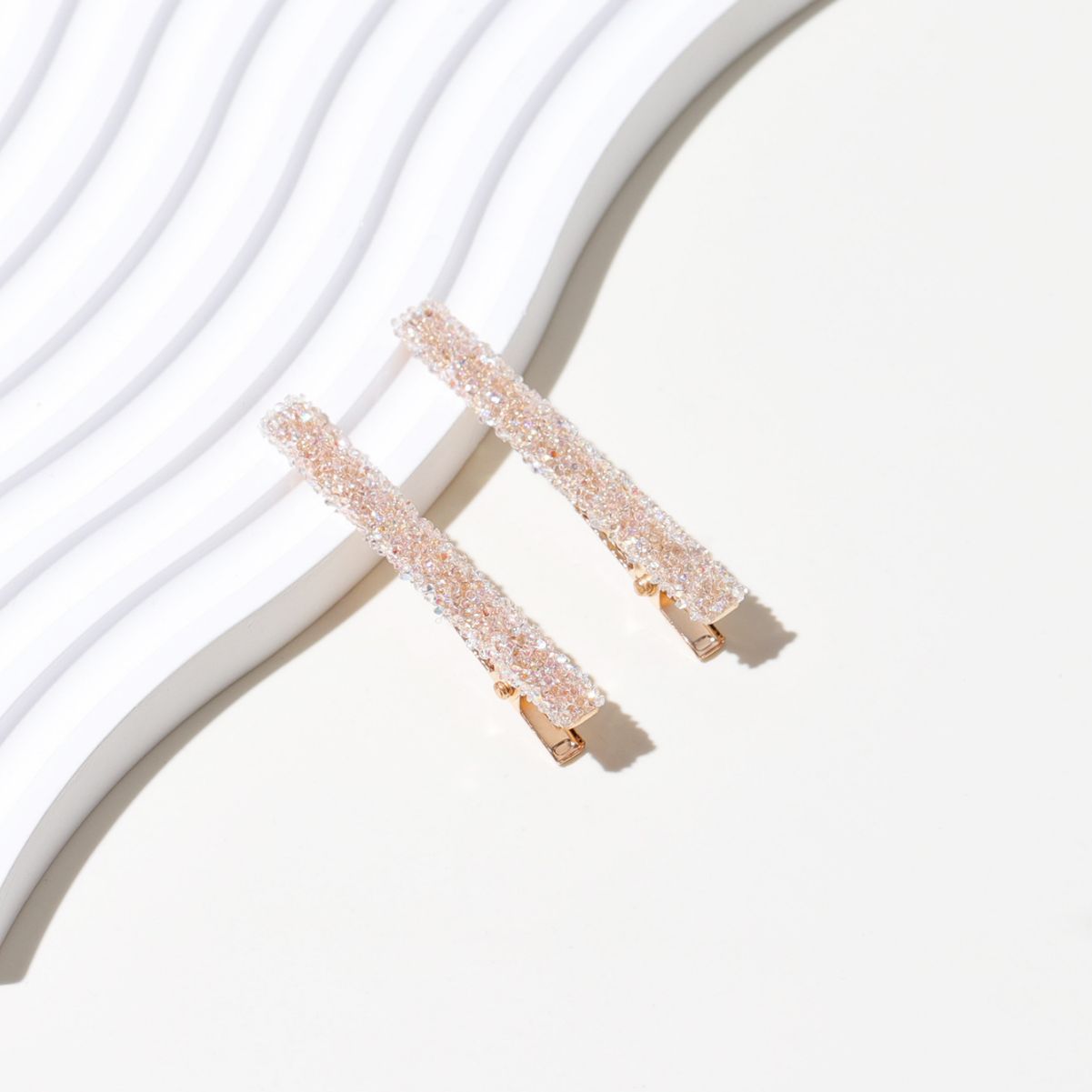 Wholesale New Simple and Fashionable One-word Duckbill Clip Internet Popular Full Diamond Super Flash Bangs Side Clip Hair Accessories Hair Clip